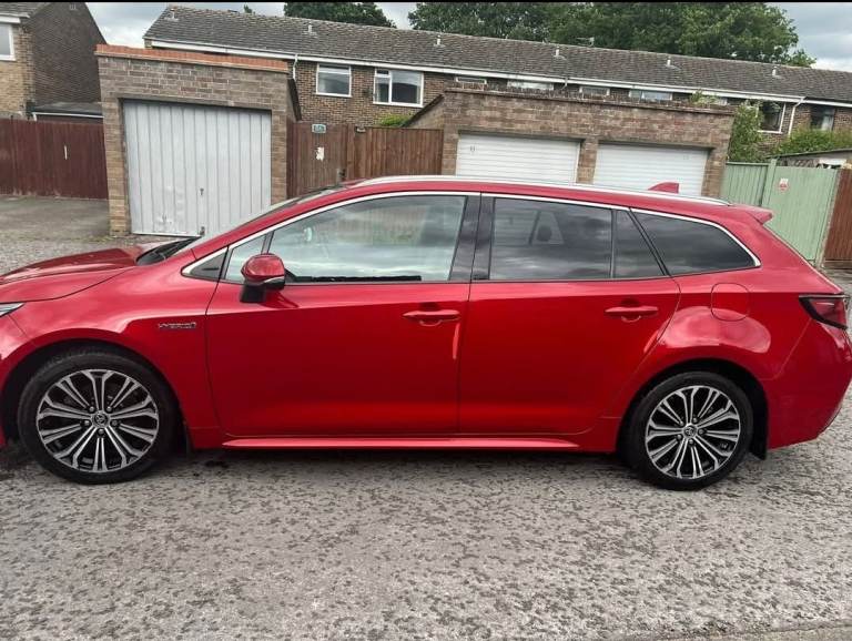 Toyota Corolla 1.8 Hybrid – Transferable PHV Licence Until 2030