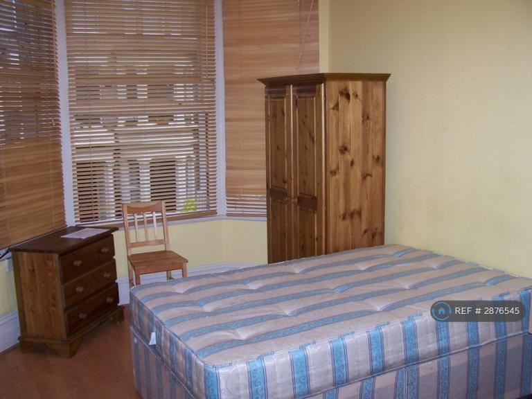 1 bedroom in Matheson Road, London, W14 (#2876545)