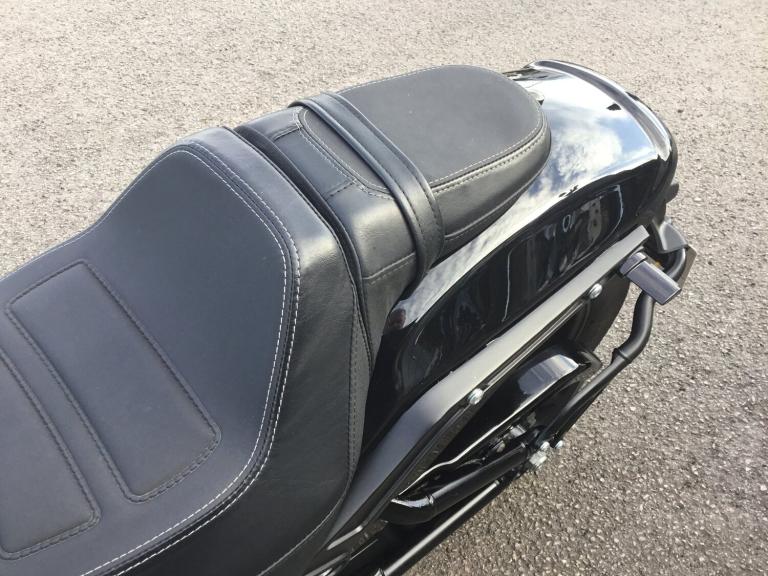 2018 Harley-Davidson FAT BOB 107 Manual