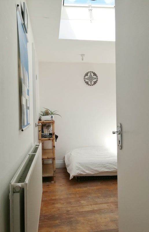 SUBLET top flat in Clapton E5,by canal&marshes