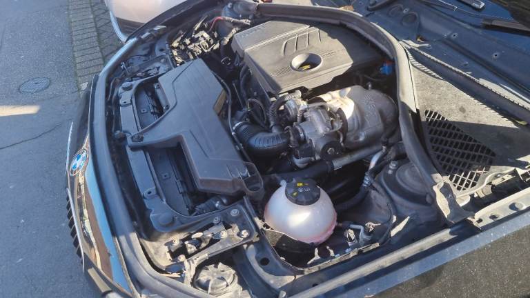 BMW 116i Semi Auto 3 Door faulty engine (check video)