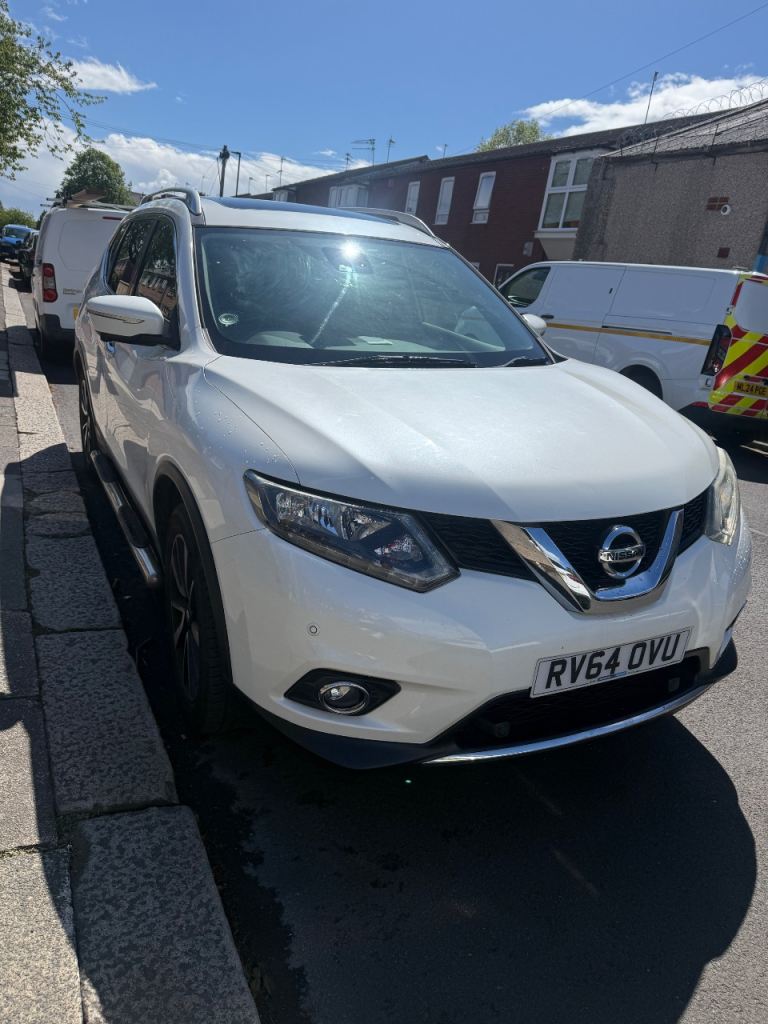Nissan, X-TRAIL, Estate, 2014, Manual, 1598 (cc), 5 doors