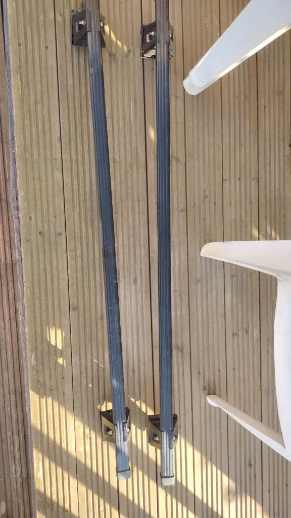 Auto Maxi Roof Bars (Currently fitted to SEAT Altea)