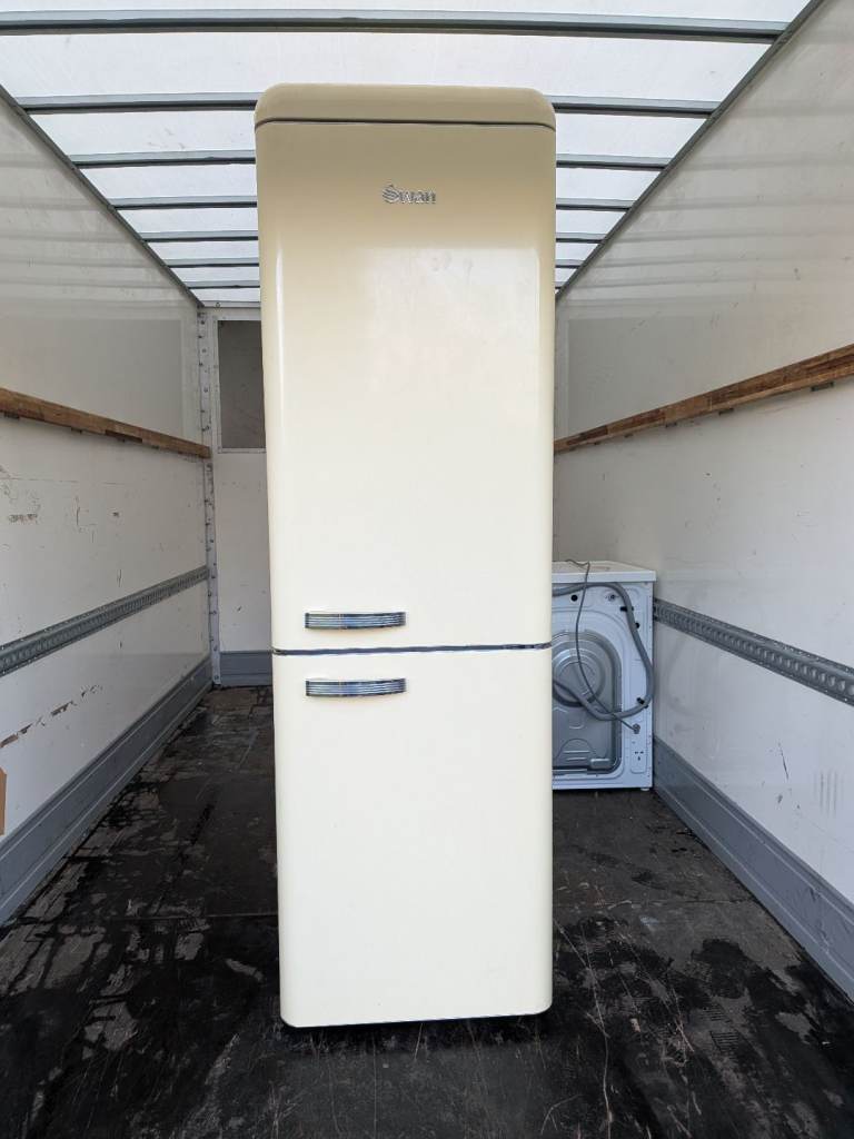 Swan Retro 70/30 Fridge Freezer