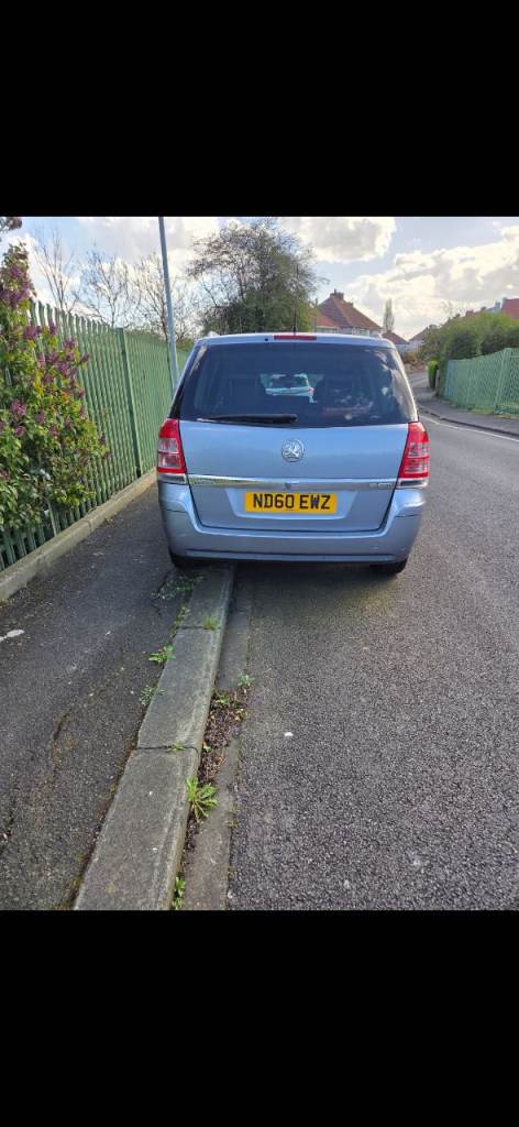 Vauxhall Zafira 1.9 CDTi Automatic – £600 Spares / Repairs – Mechanic Special