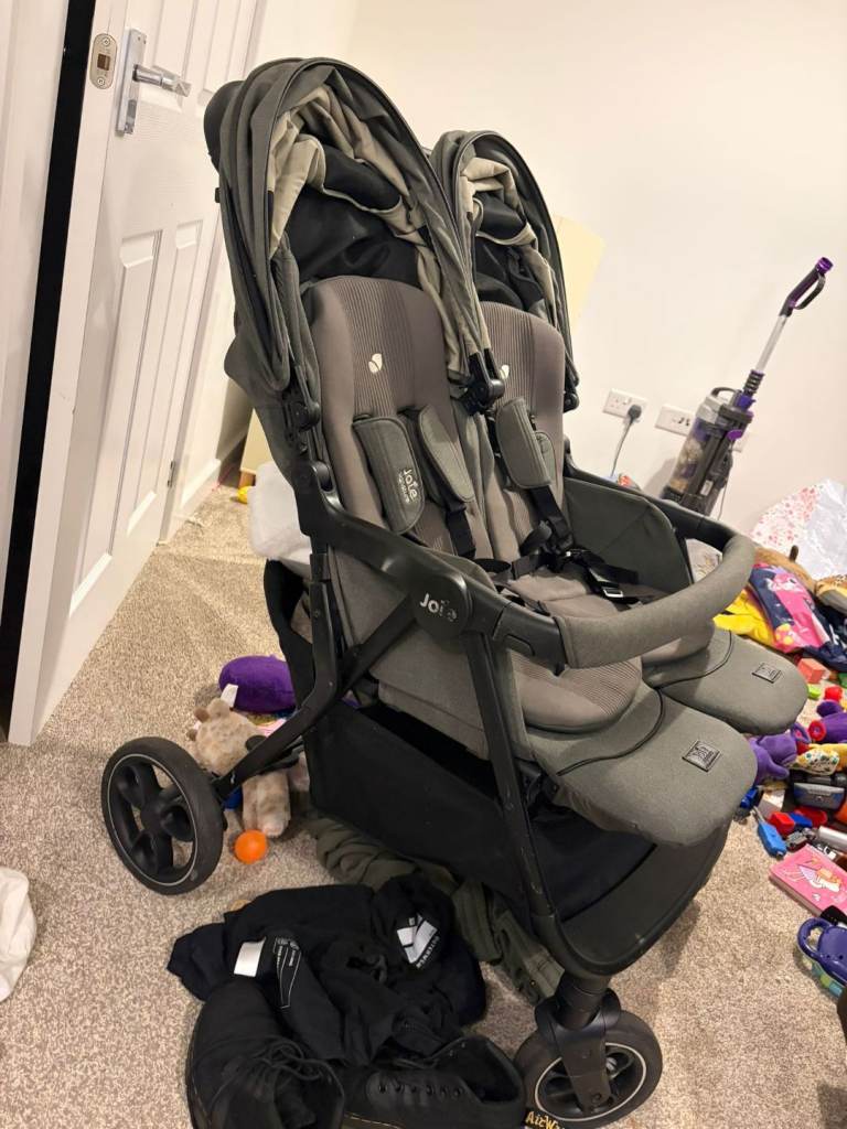 Joie estrella double pushchair, retail £300