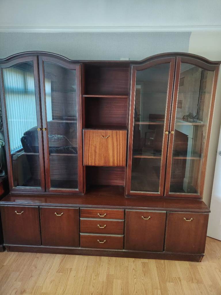 Mahogany unit