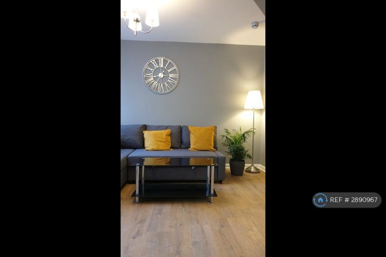 2 bedroom flat in Princes Avenue, Hull, HU5 (2 bed) (#2890967)