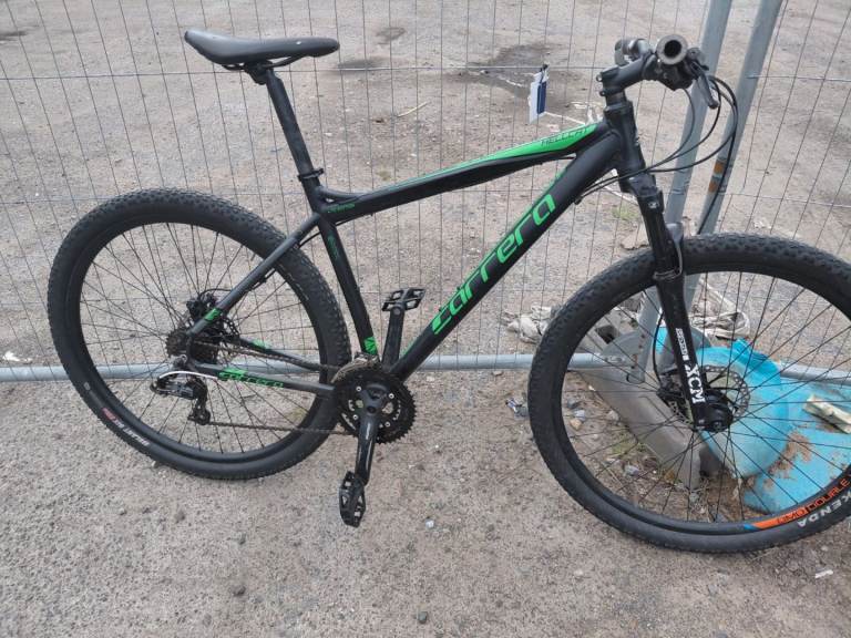 Carrera hell cat mountain bike 29"wheels 