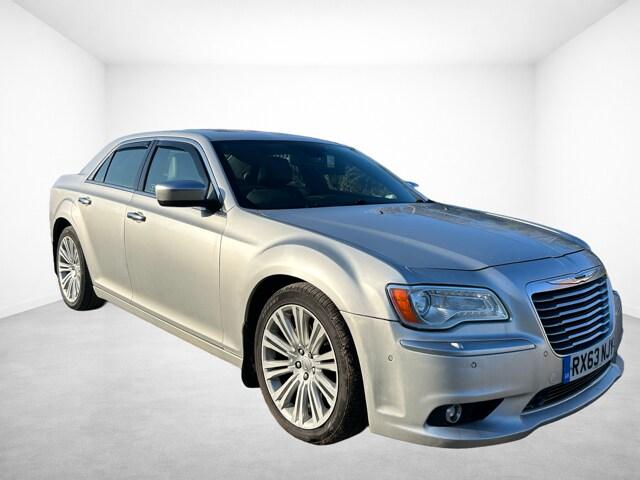 2013 Chrysler 300C 3.0 V6 CRD Executive 4dr Auto SALOON Diesel Automatic