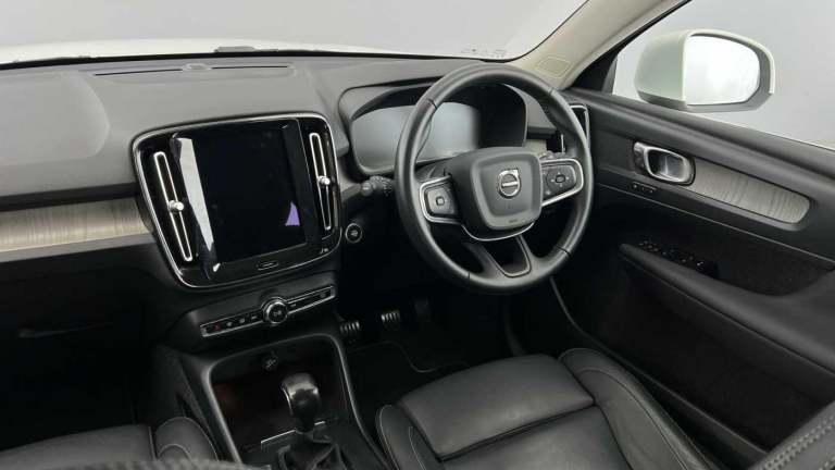 2021 Volvo XC40 1.5 T3 Inscription Pro SUV 5dr Petrol Manual Euro 6 (s/s) (163 ps) ESTATE Petrol ...