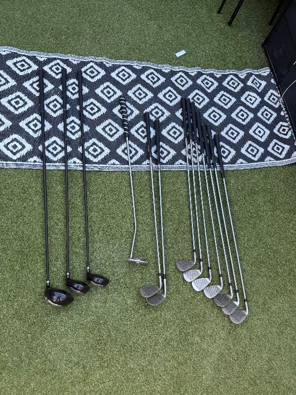 Full Set of Golf Clubs with Drivers and Putter – Good Condition