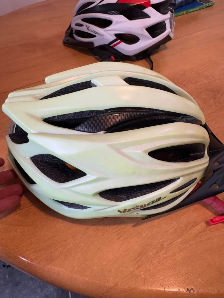 Victgoal Bike Helmet for Adult Men and Women (Yellow)