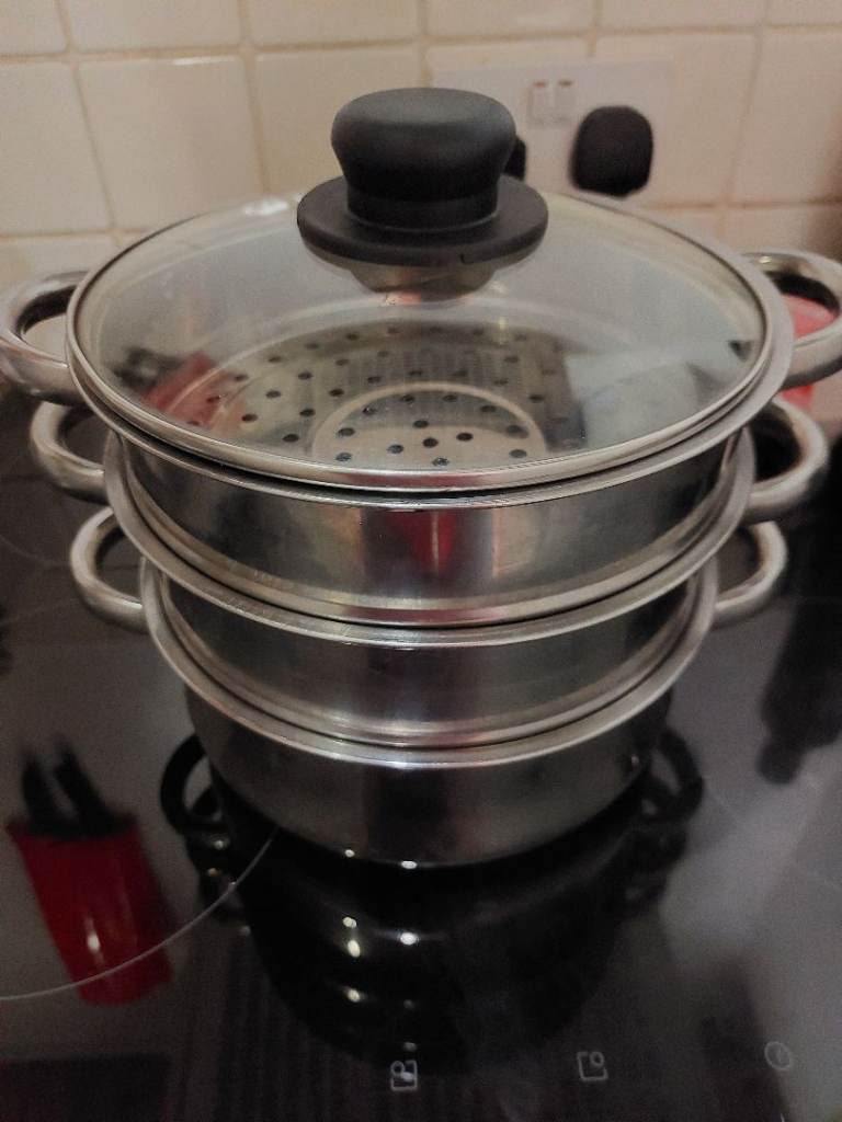 Stackable Steamer Pot Set with Glass Lid – Good Condition