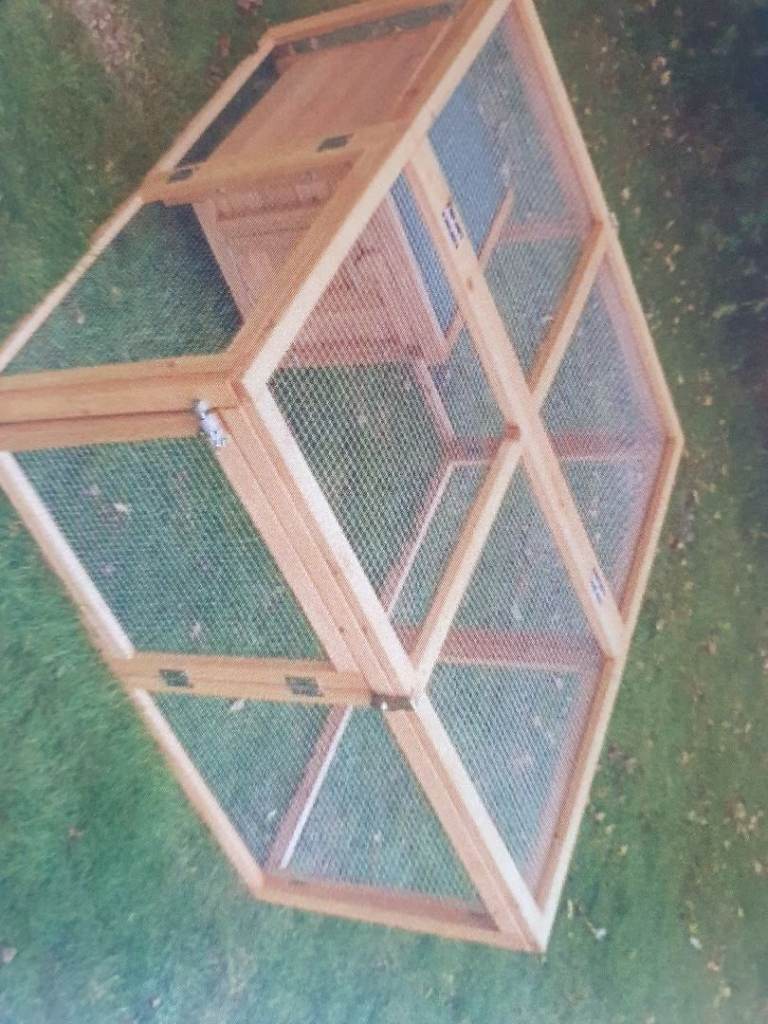 Rabbit-hutch combo