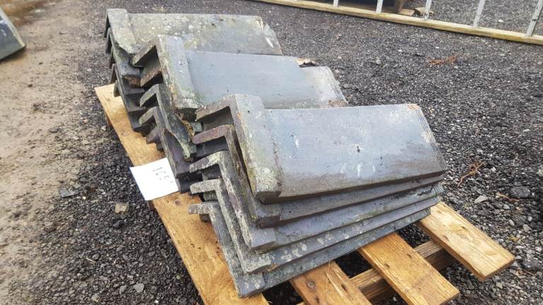 Black Clay Reclaimed Clay Ridge Tiles