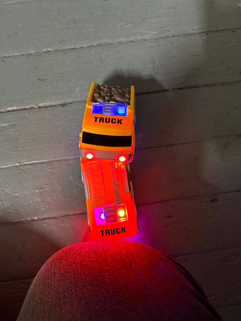 Track and 2 light up cars 