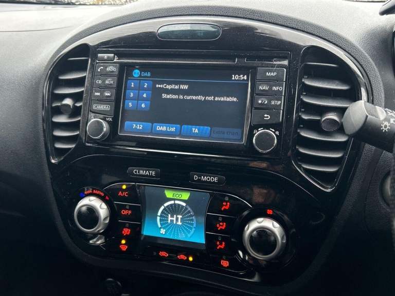 2017 Nissan Juke 1.2 DIG-T N-Connecta SUV 5dr Petrol Manual Euro 6 (s/s) (115 ps) SUV PETROL Manual