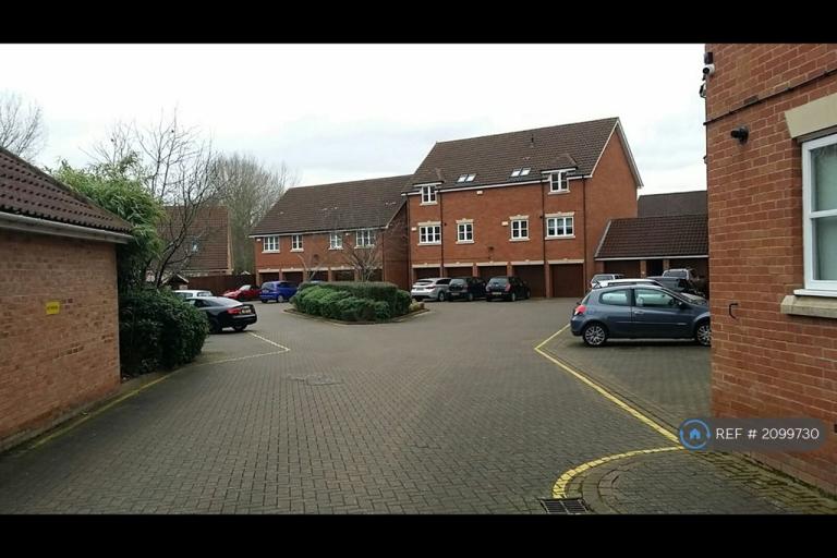 3 bedroom flat in Middleton, Milton Keynes, MK10 (3 bed) (#2099730)