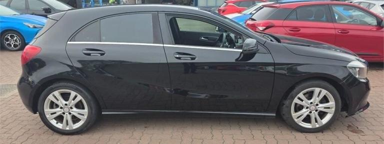 2017 Mercedes-Benz A-Class A160 Sport 5dr ++ NAV / CAMERA / LEATHER / ULEZ ++ HATCHBACK Petrol Ma...