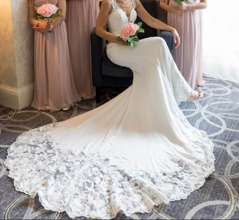 Justin Alexander White Lace Wedding Dress – Size US 4 (UK 6)
