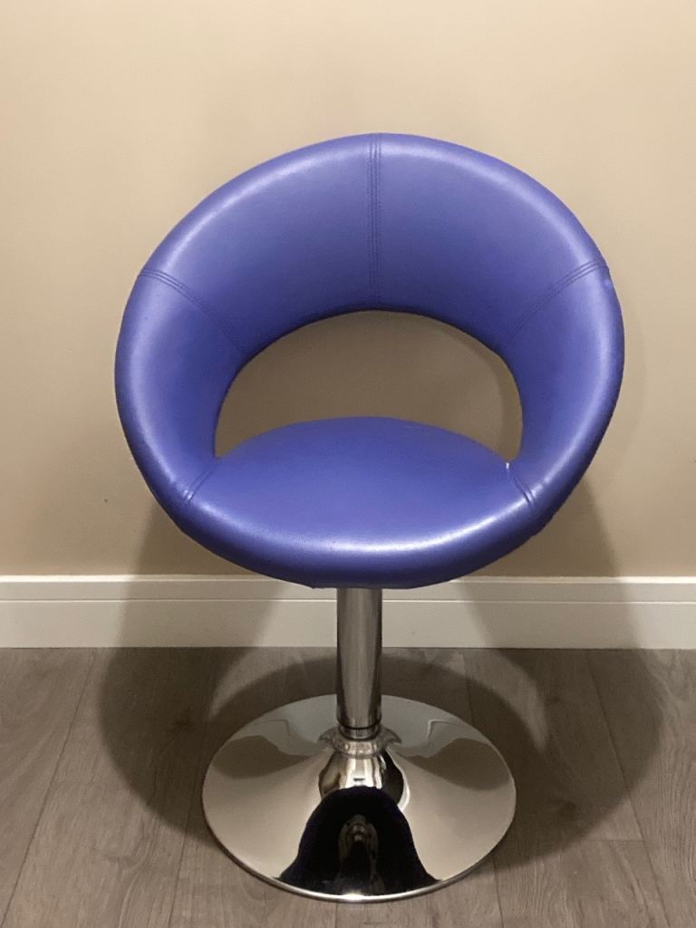 Barker + Stonehouse office swivel chair