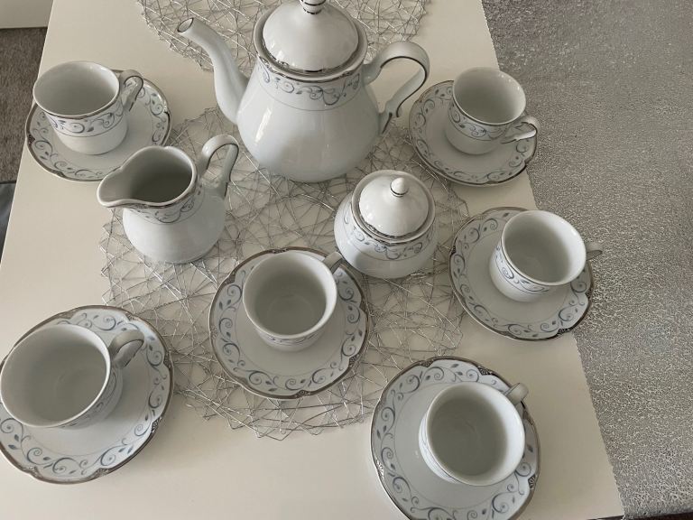 15- Piece Coffee&Tee Set- Never used 