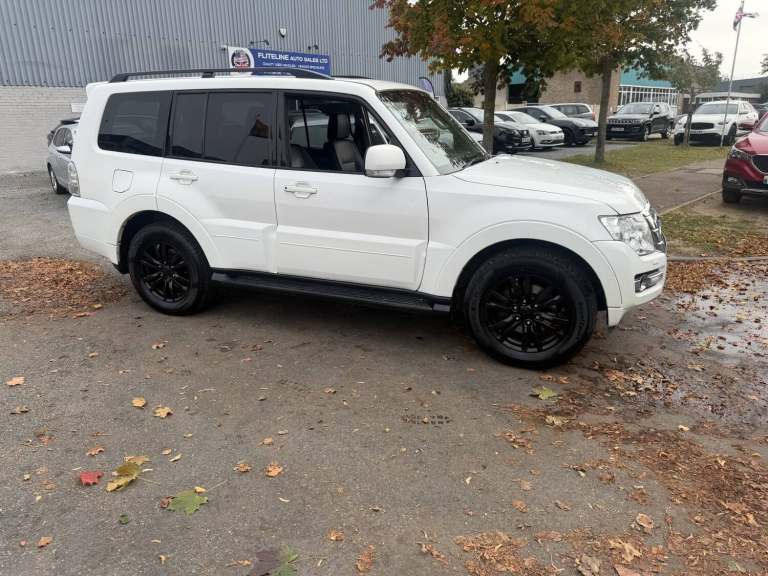 2016 Mitsubishi Shogun 3.2 DI-DC SG3 SUV Diesel Automatic