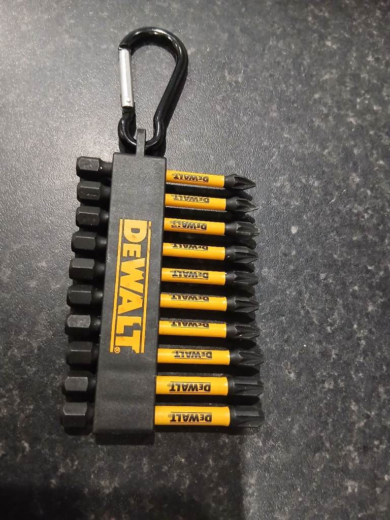 DeWalt Screwdriver Bit Set with Carabiner – As Good As New