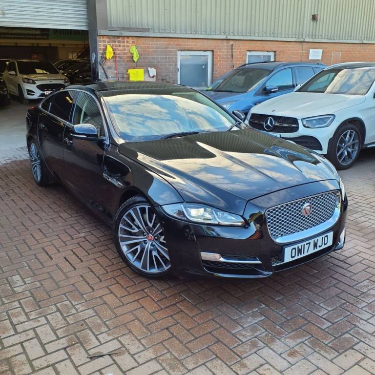 2017 17 JAGUAR XJ 3.0 D V6 AUTOBIOGRAPHY L 4D 302 BHP DIESEL
