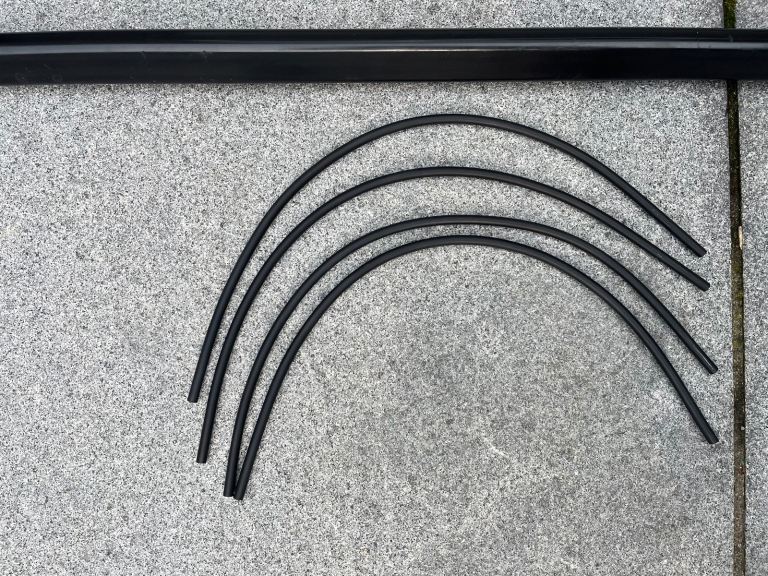 VW Passat Thule Roof Bars