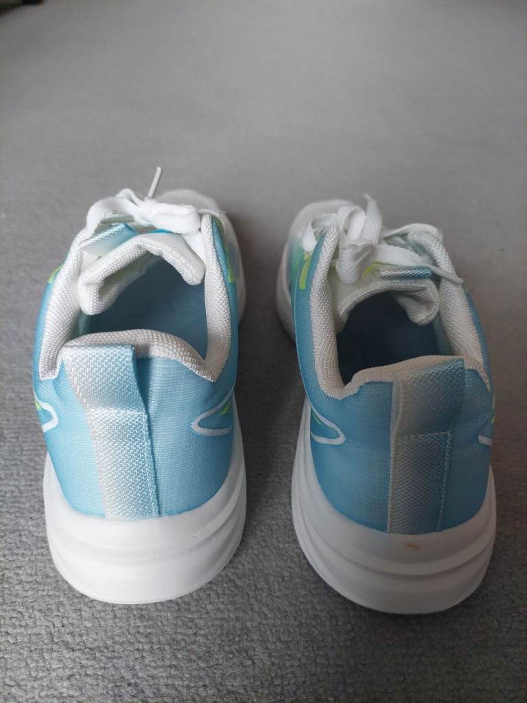 Men’s Trainer - New