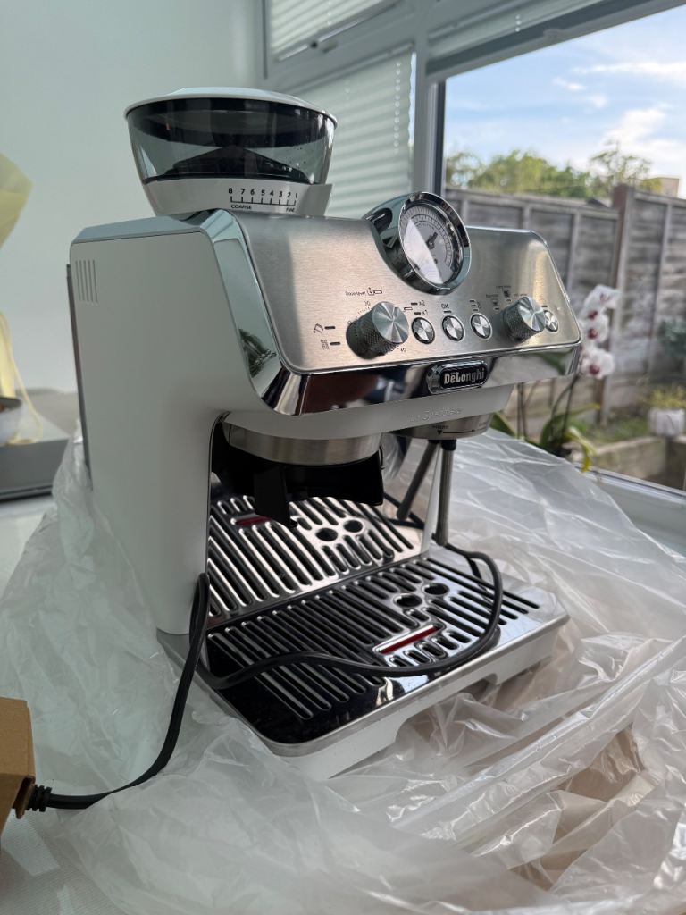 DeLonghi Coffee Machine