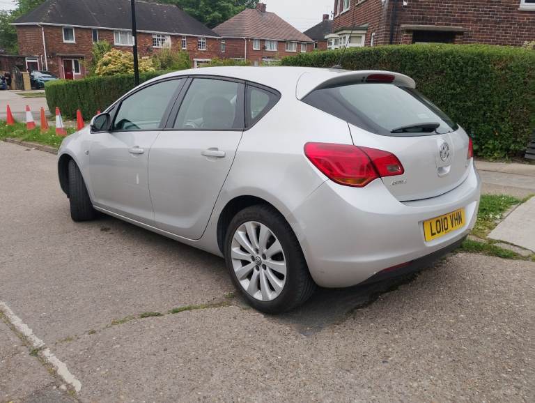 Vauxhall, ASTRA, Hatchback, 2010, Manual, 1598 (cc), 5 doors