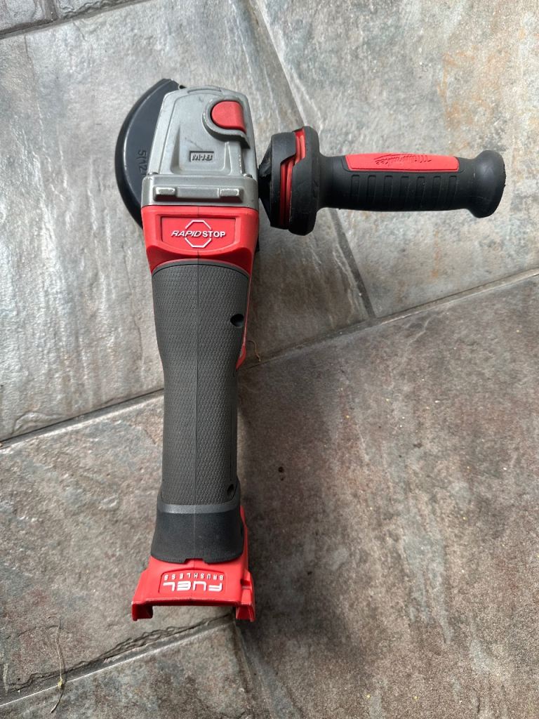 Milwaukee m18 grinder good condition 