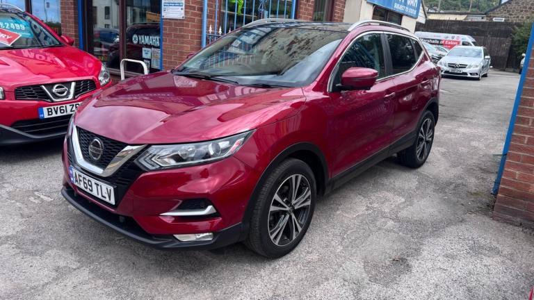 Nissan qashqai N1.5 dCi 115 N-Connecta 5dr 2 owners full Nissan history stunning
