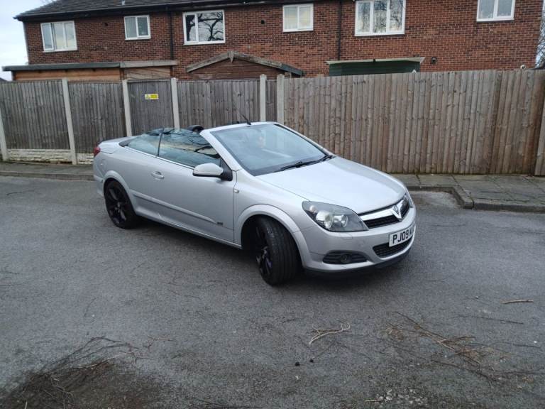 Vauxhall, ASTRA, Convertible, 2009, Manual, 1598 (cc), 3 doors