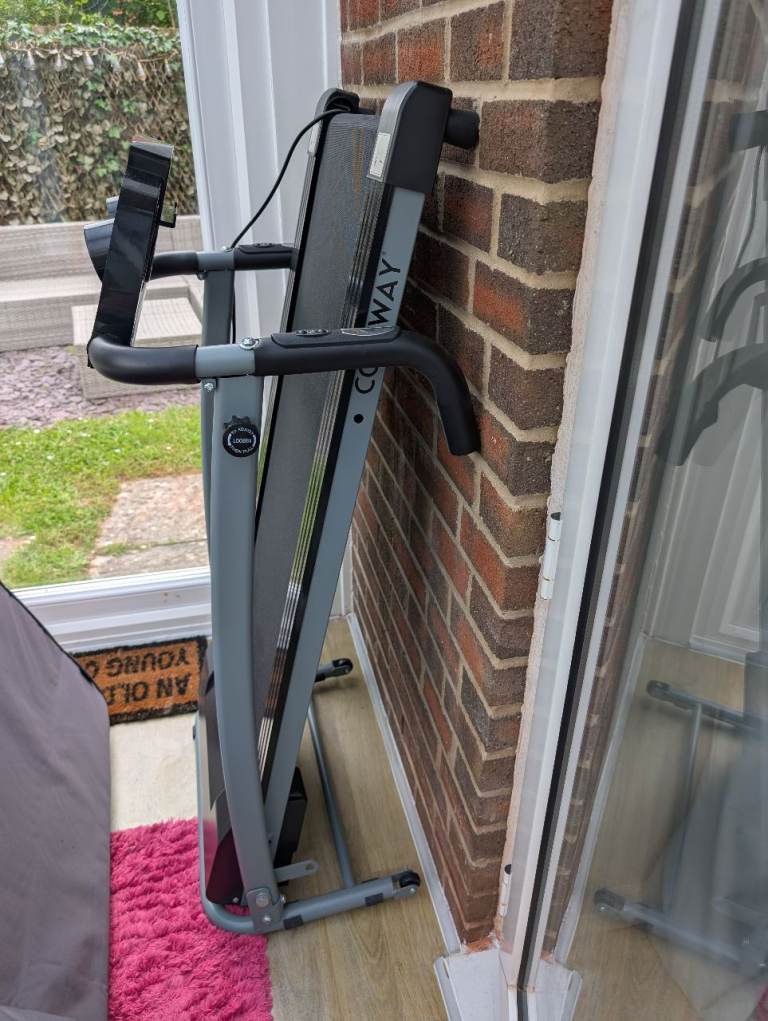 Foldable treadmill 