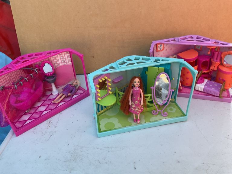 Polly pocket