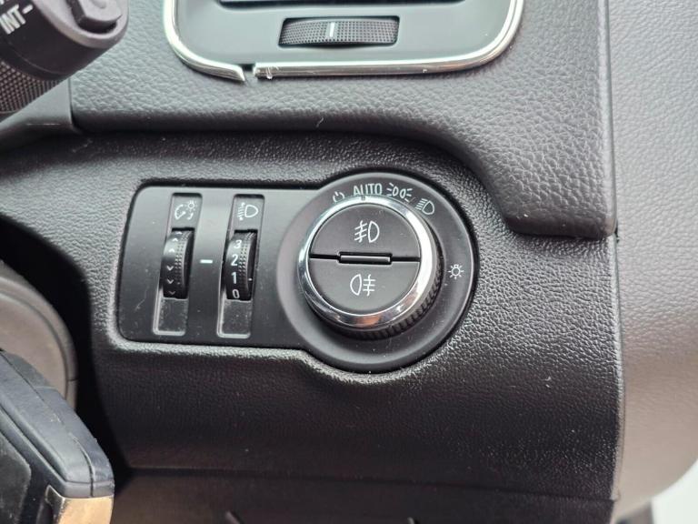 2015 Vauxhall Insignia 2.0 CDTi Limited Edition Hatchback 5dr Diesel Manual Euro 5 (130 ps) Hatch...