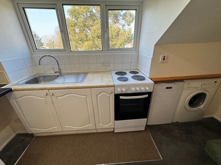 East Croydon Studio flat