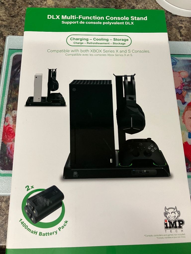 DLX multi-function console stand