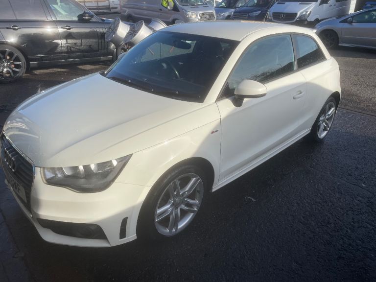 Audi A1 1.6 tdi S line 