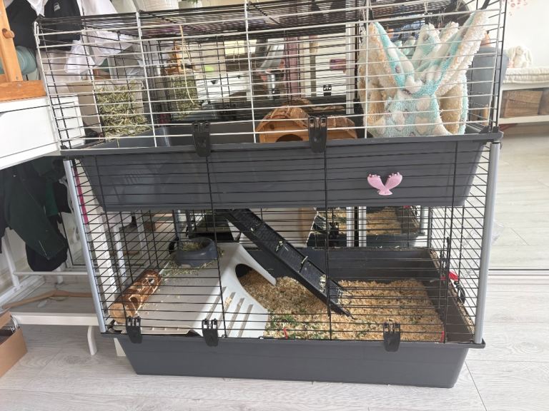Pets cage suitable for rabbits guinea pigs