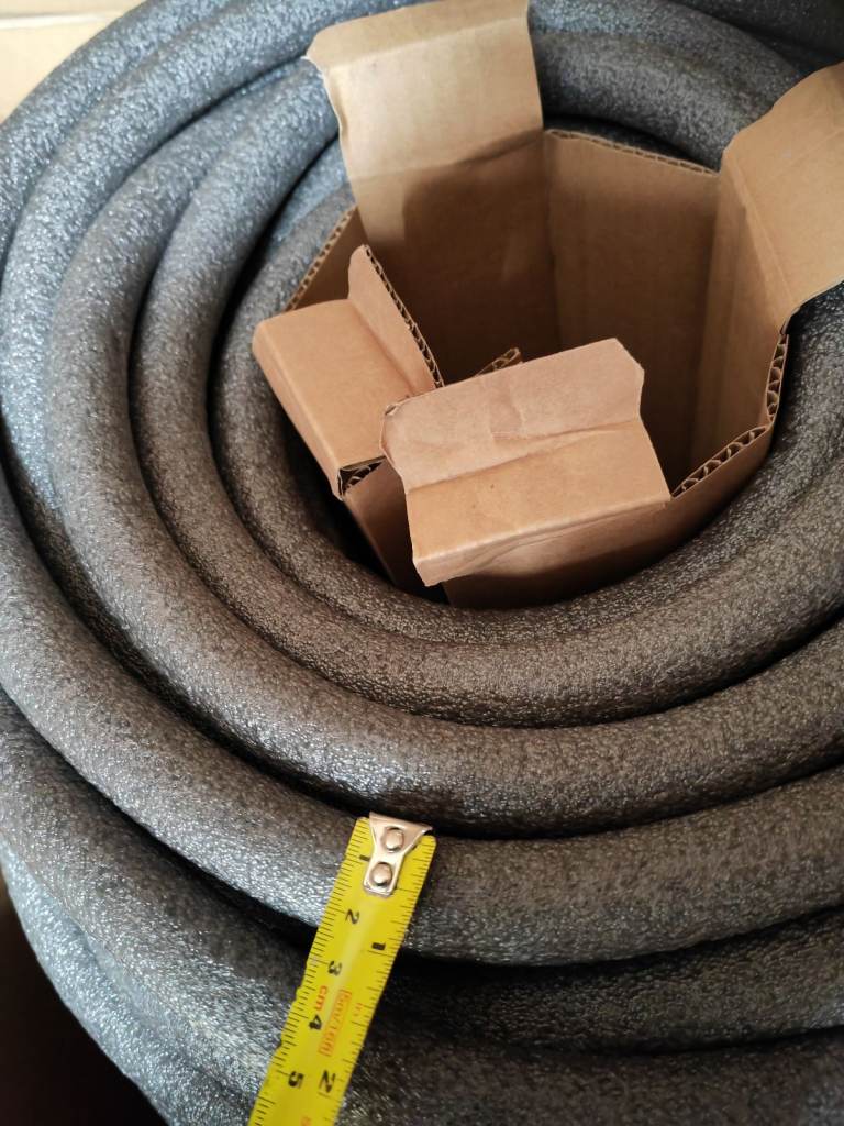 Foam sausage/ insulation / crack filler