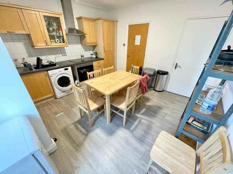 🏡 BRIGHT DOUBLE ROOM IN HACKNEY 🌟 | in Hackney, London | Gumtree