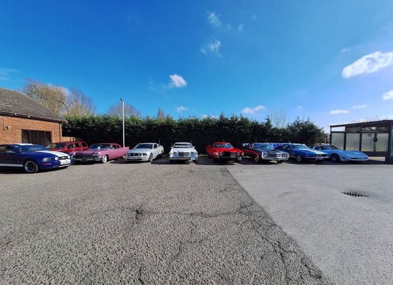 PRIME RESTAURANT OPPORTUNITY 100+ SEATER,NO PREMIUM, PETERBOROUGH LOW RENT