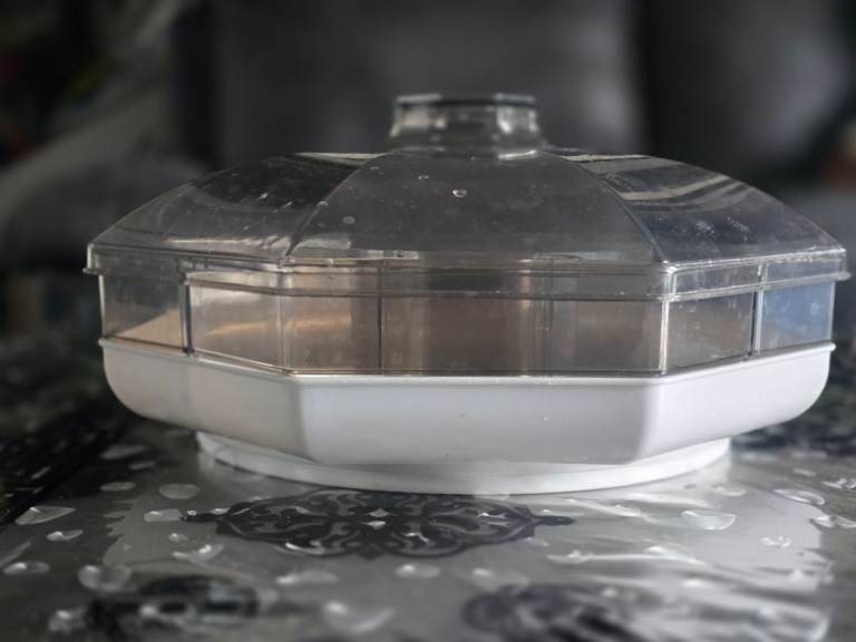 Octagonal Rotating Food Storage Tray