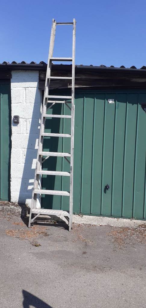 Aluminium step ladder 
