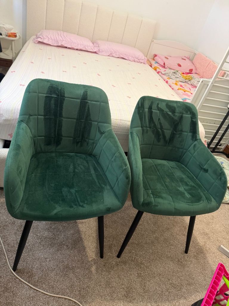 Set of 2 Green Velvet Dining Chairs – Excellent Condition